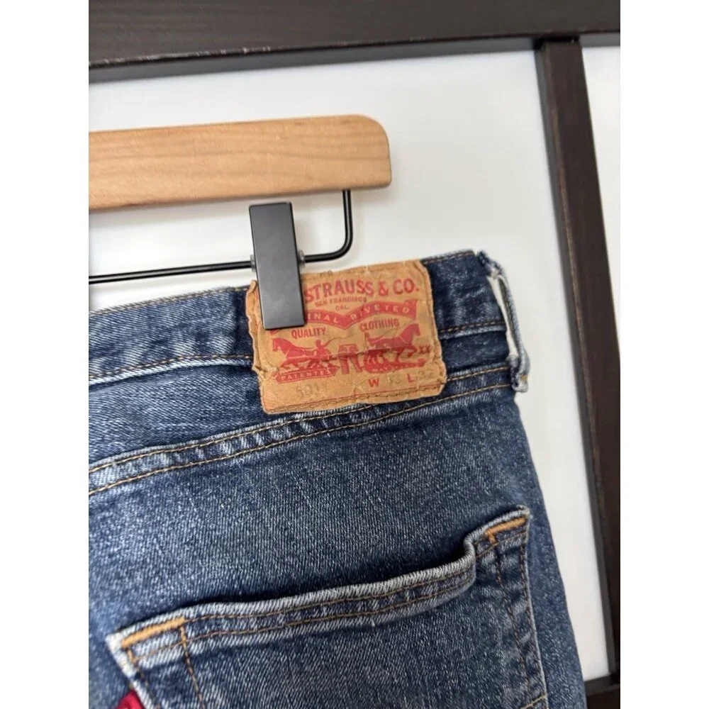 Levi's 501 Men Pants 33X32 Denim Original‎ Fit Straight Button Fly (waist 32)